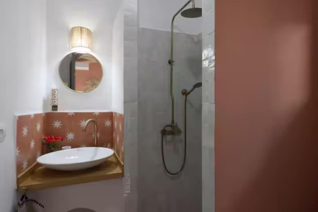 Riad Ptit Kech, Bassin Terrasse - Petits Dejeuners Marrakesh Exterior photo